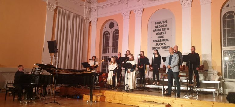 „verdammt heilig“ Musikalisches Schauspiel 