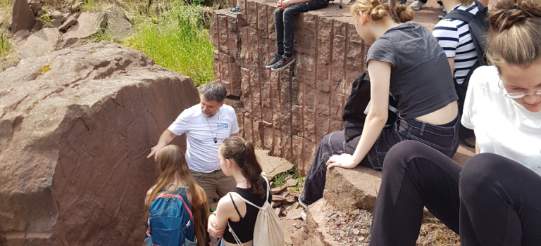 Ursaurier, steinerne Abdrücke von Wellen, Regentropfen und vieles mehr zur Rekonstruktion des Ökosystems im Perm