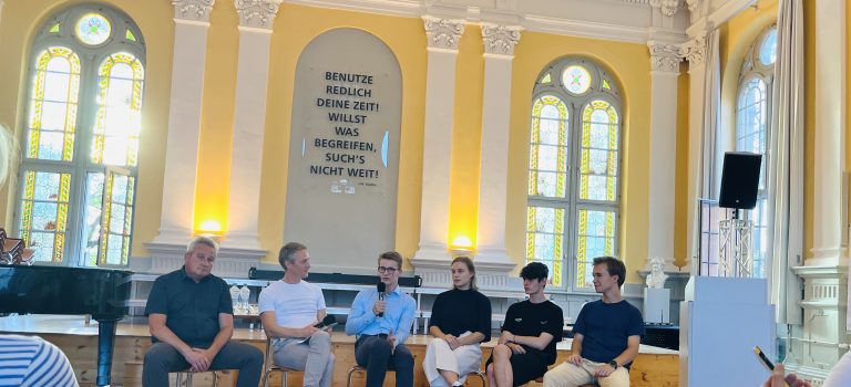 PODIUMSDISKUSSION IM GOETHEGYMNASIUM