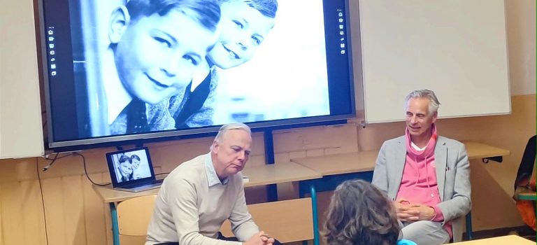 Hellmut Seemann und Martin Kranz in der Klasse 9a: Zum Leben des Naftli Fürst – Eine Familie überlebt den Holocaust