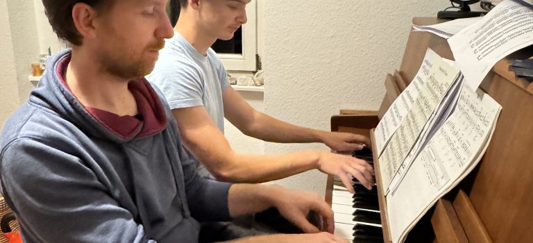 Eine musikalische Reise durch die Geschichte des Kinos mit Herrn Richard Siedhoff Eine musikalische Reise durch die Geschichte des Kinos mit Herrn Richard Siedhoff